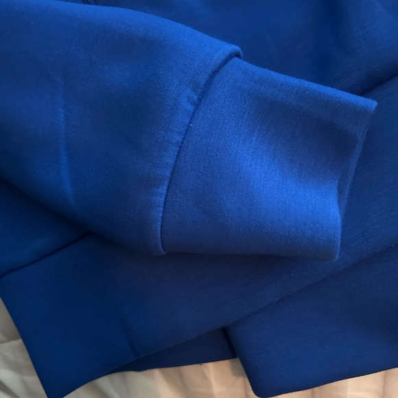 NWOT SPANX AirEssentials Cerulean Blue Quarter Zip Pullover, Size Medium - Picture 12 of 16